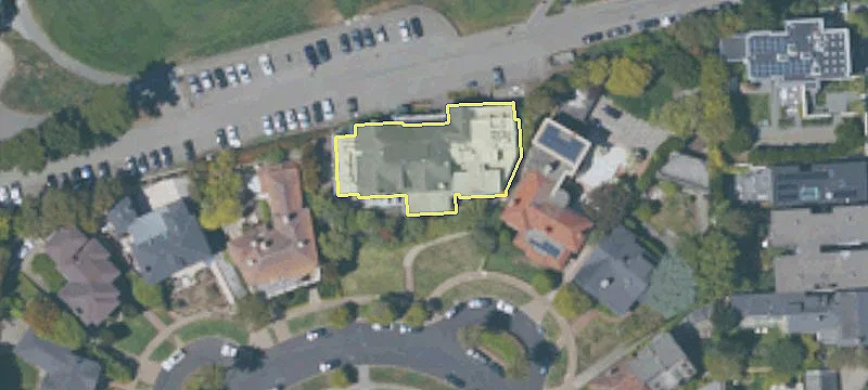 8 Presidio Ter