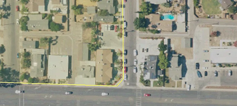 1249 El Monte Way