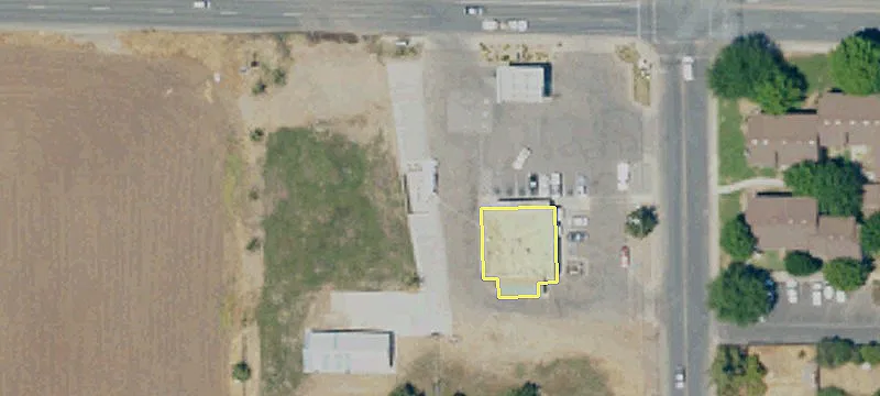 12381 Ave 416