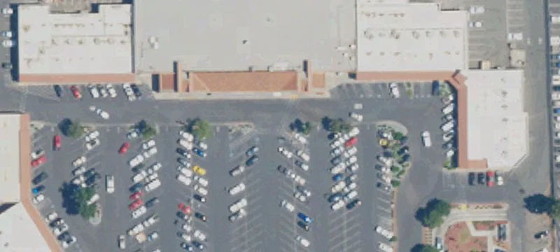 900 Henderson Ave