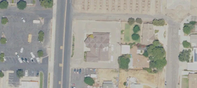 425 Kaweah Ave