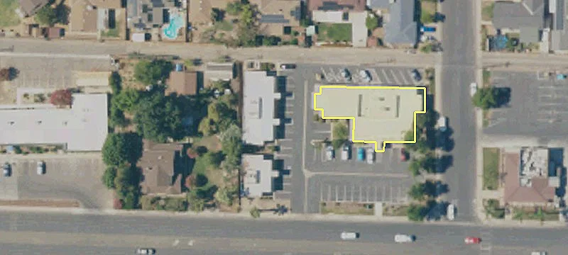 1433 El Monte Way