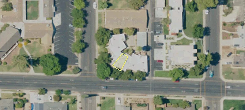 930 Villa Ave
