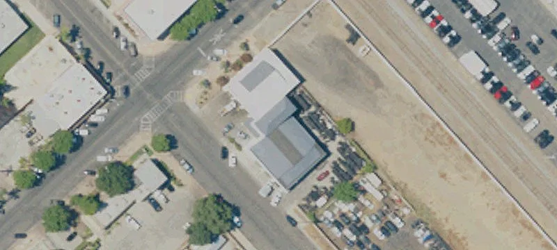 290 Tulare St