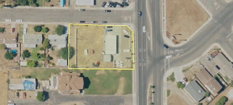 Dinuba, CA 93618