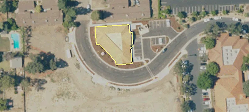 5644 Avenida De Los Robles Avda