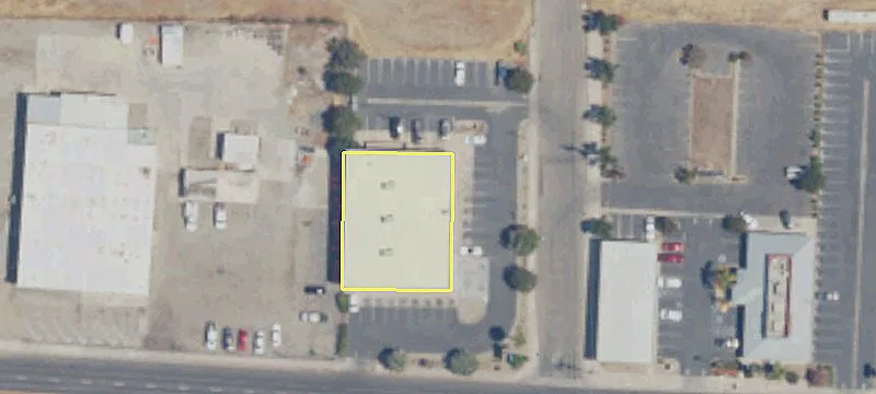 300 Henderson Ave
