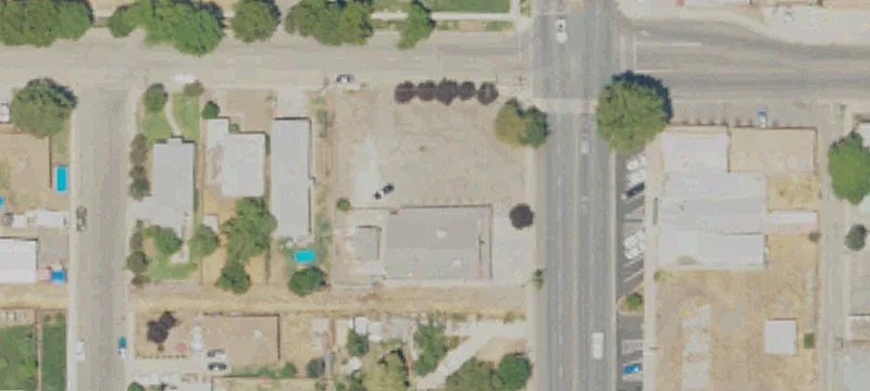 811 Farmersville Blvd