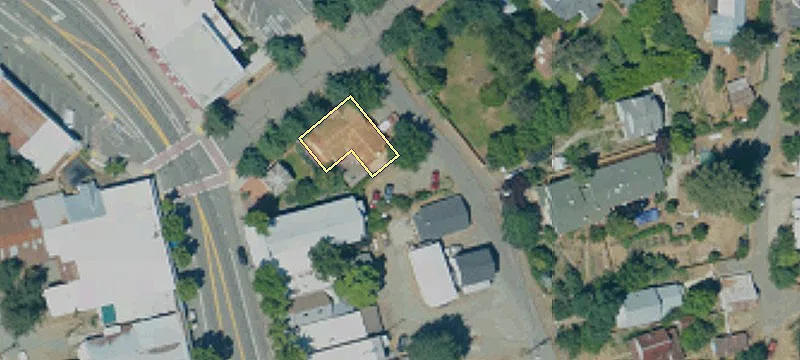 28 Ctr St