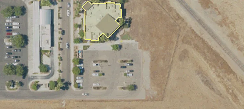 444 El Monte Way
