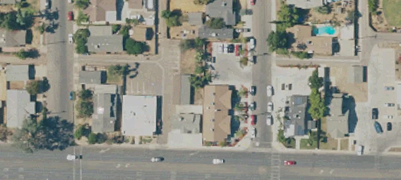 1221 El Monte Way