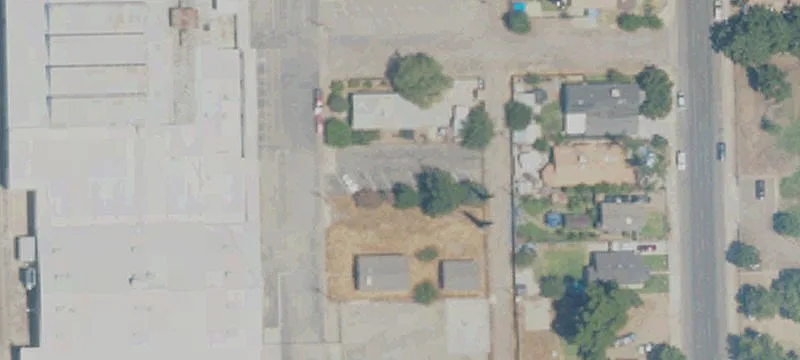 386 Oxford Ave