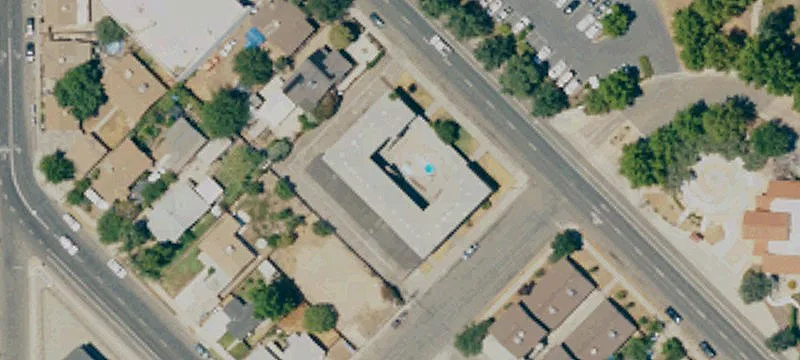 303 3rd Ave
