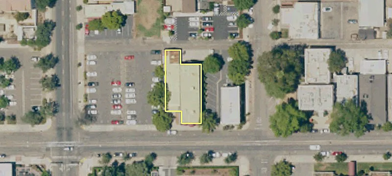 114 Oak Ave