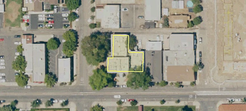 204 Oak Ave