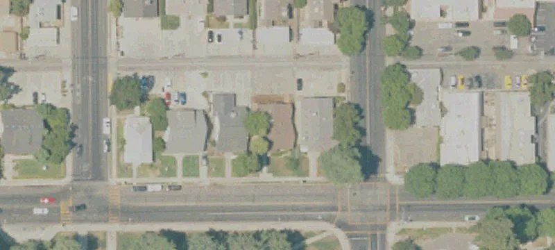 904 Main St