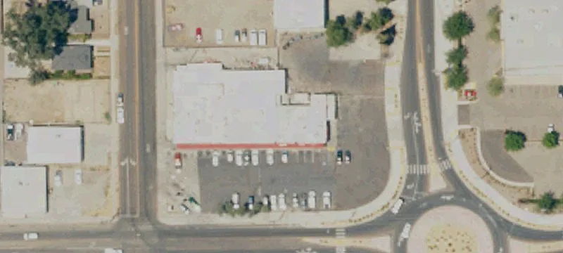 400 Tulare Ave