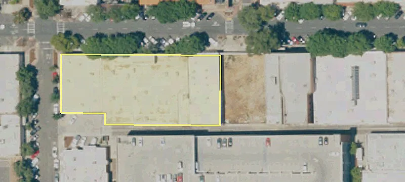 303 Main St