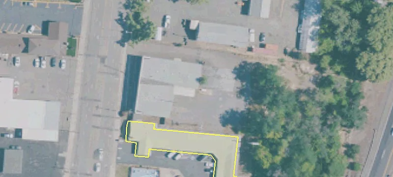 1200 Main St