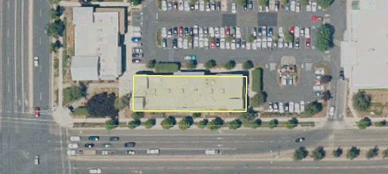 3000 Dinuba Blvd