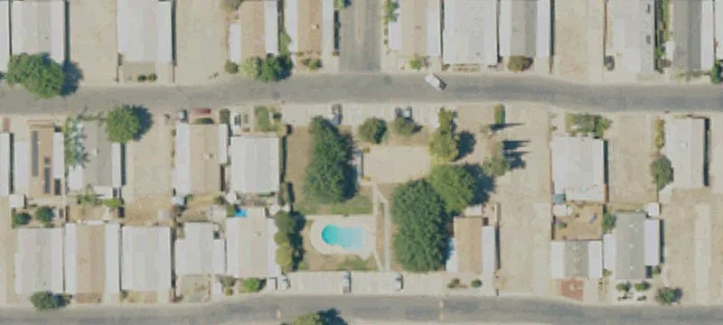 5505 Tulare Ave
