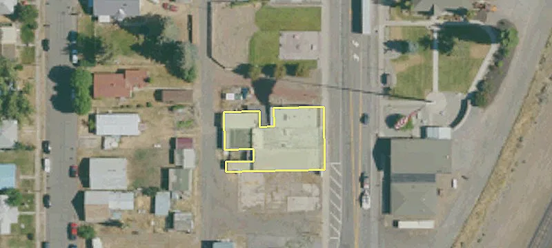 320 Main St