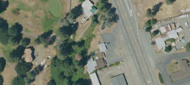 1740 Main St