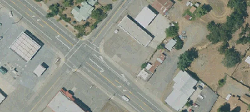 1071 Main St
