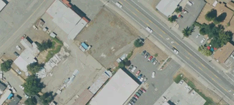 1086 Main St