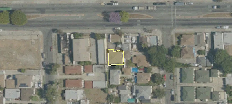 1112 Rosecrans Ave