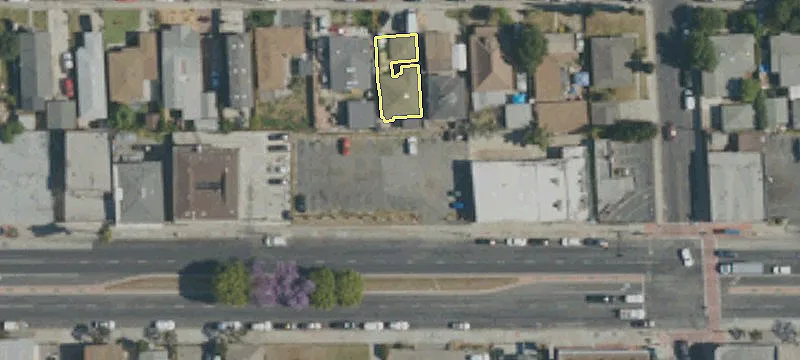 517 Rosecrans Ave
