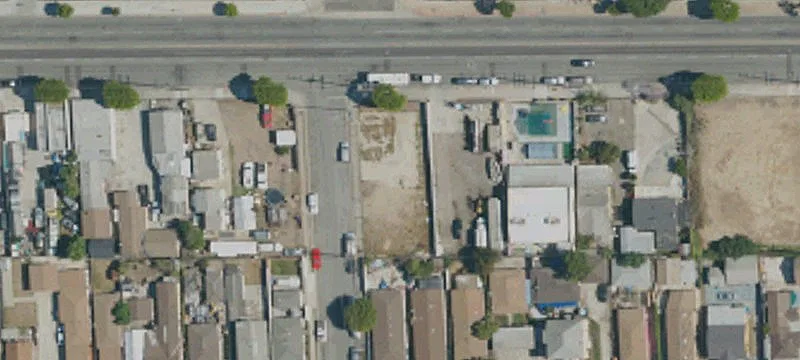 1498 Compton Blvd