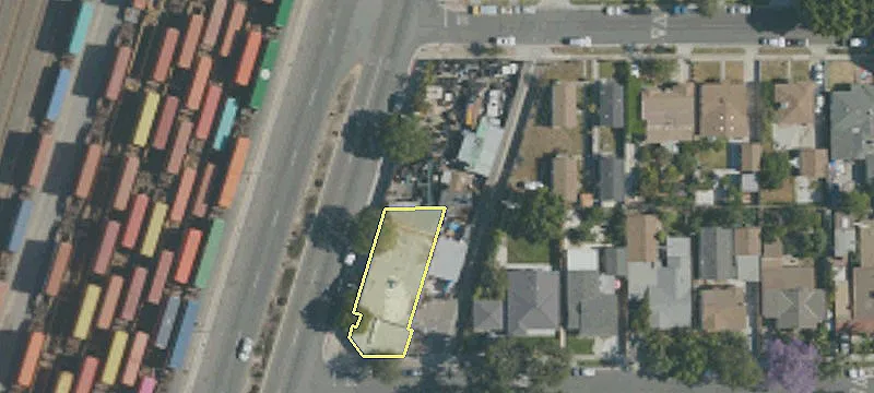 21160 Alameda St