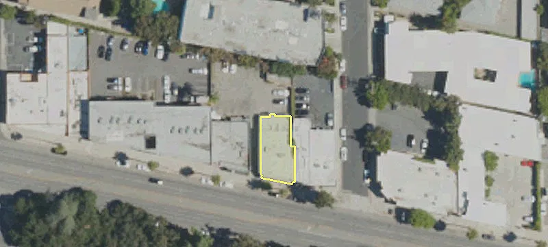 13207 Ventura Blvd
