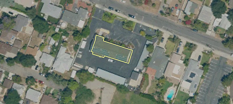 564 Harriet St