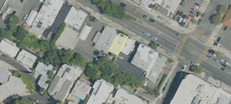11916 Ventura Blvd