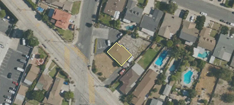 8451 Beverly Rd