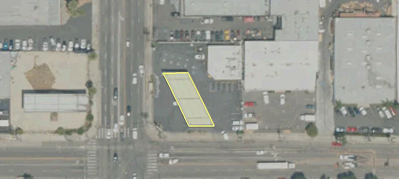 9500 De Soto Ave
