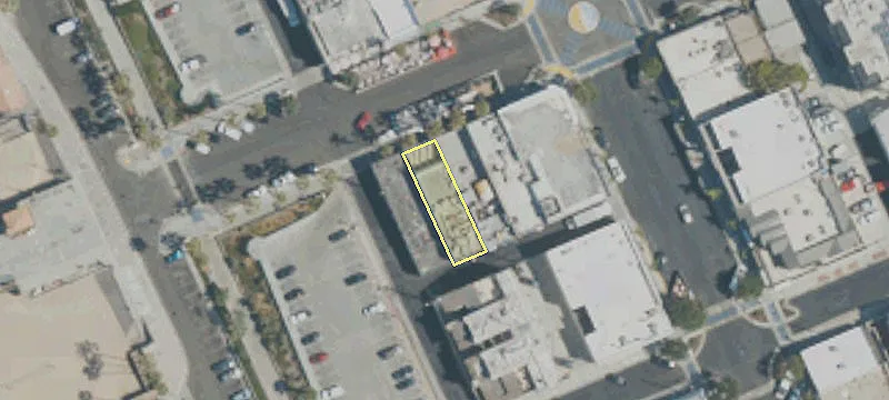 120 Manhattan Bch Blvd