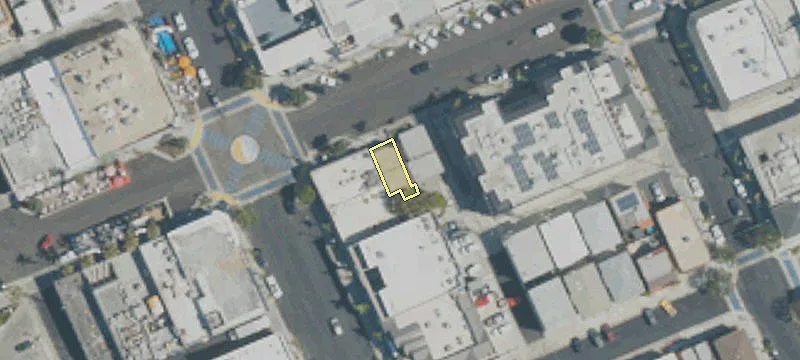 208 Manhattan Bch Blvd