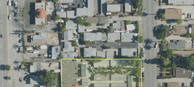 2131 Raymond Ave