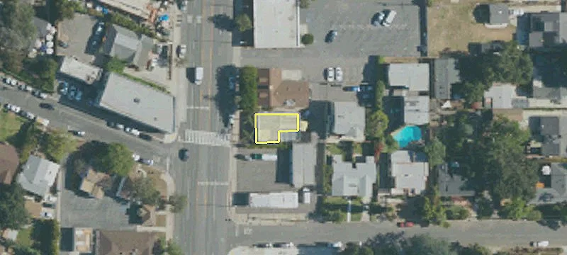 2020 Lk Ave