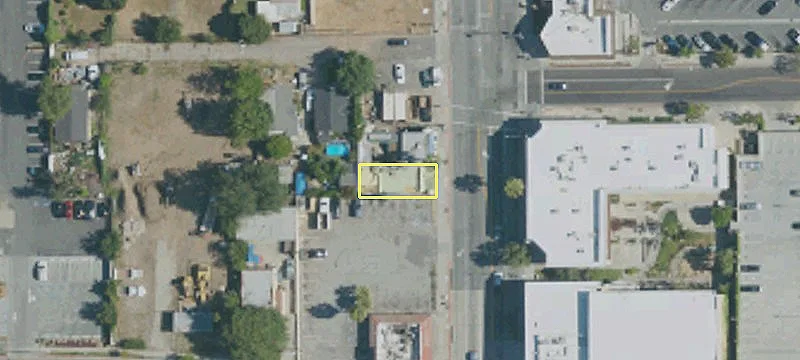 2207 Lincoln Ave