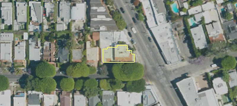 401 Robertson Blvd
