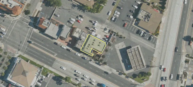 8825 Whittier Blvd