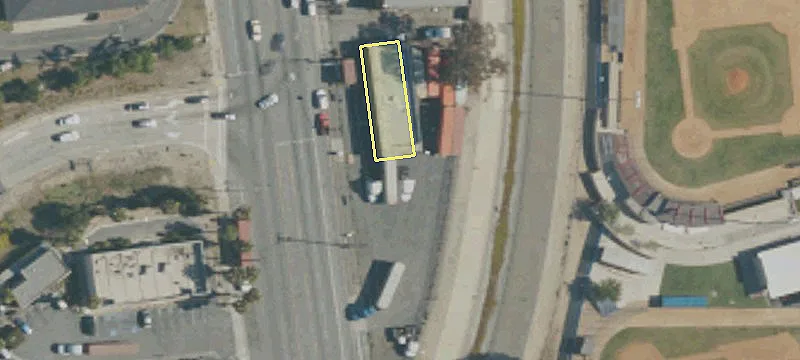 2140 Santa Fe Ave