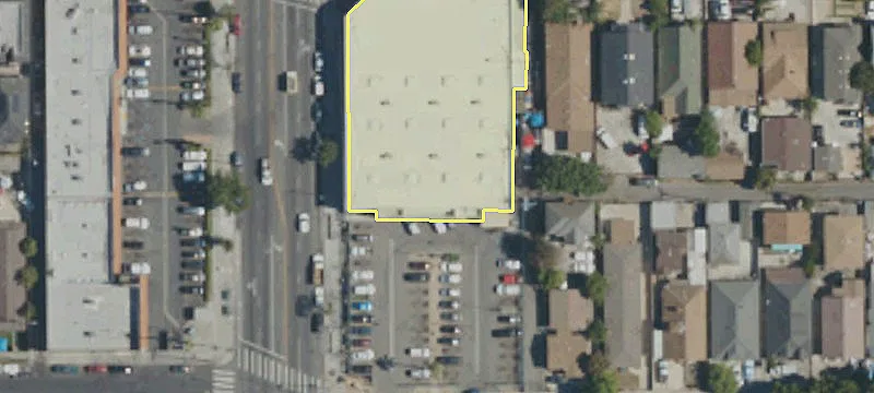 4700 Broadway