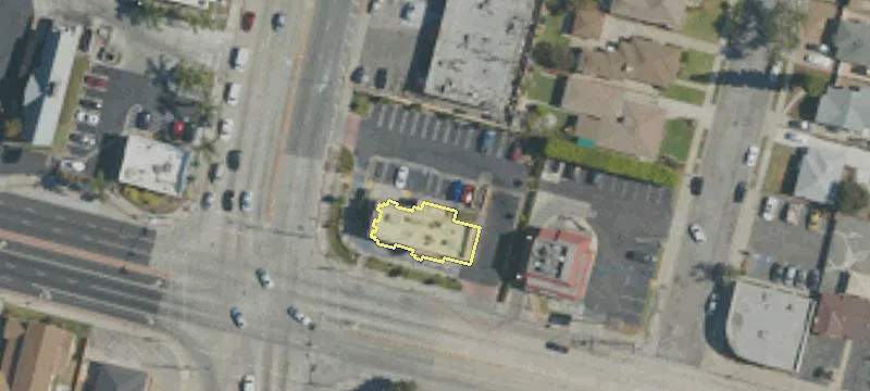 712 Beverly Blvd