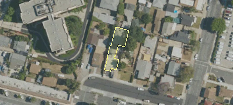 616 Hart Pl