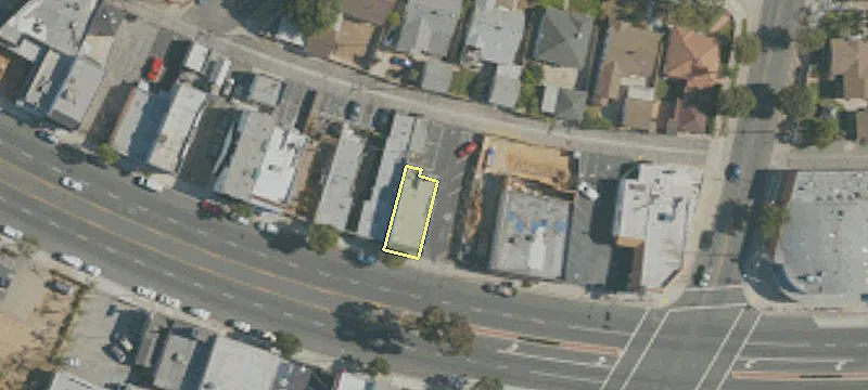 2614 Beverly Blvd